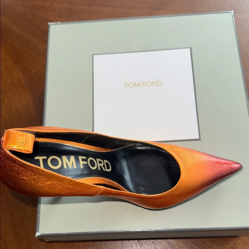 Tom Ford Women's Vibrant Orange Metallic Heels - Picture 8 of 8